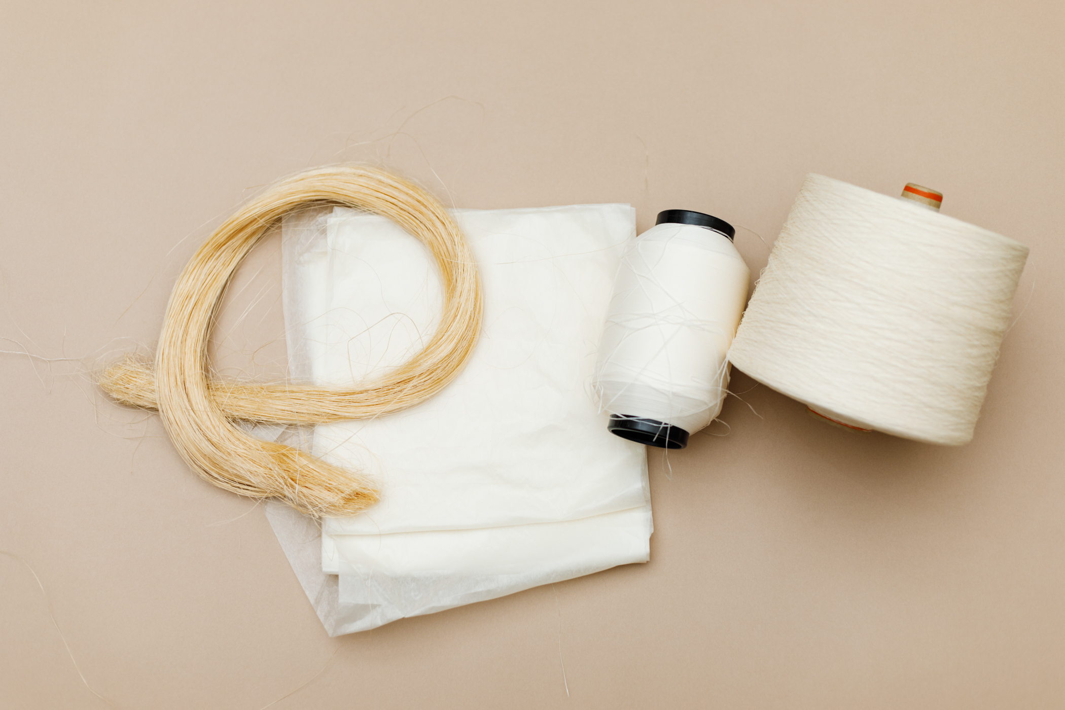 KPPグループ王子ファイバー小松撚糸工場竣工のお知らせ ペーパーターフⓇ量産体制の整備および酒井商店とのOEM契約締結について